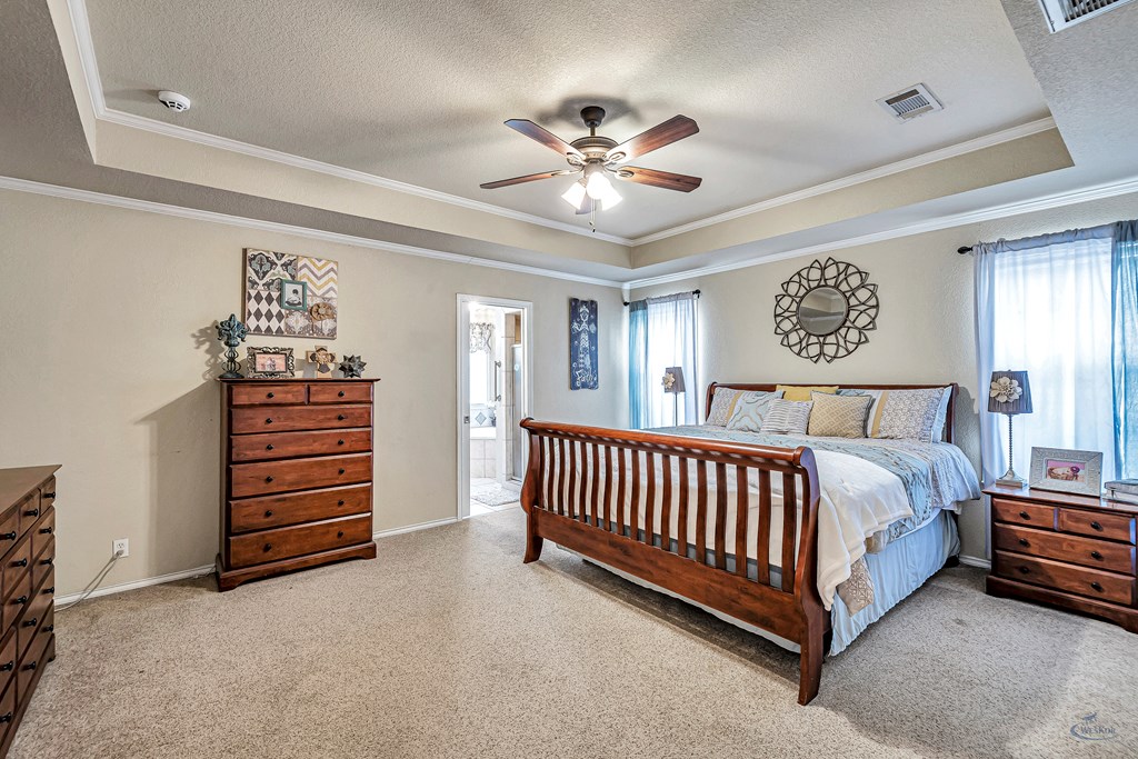 10601 E County Rd 102