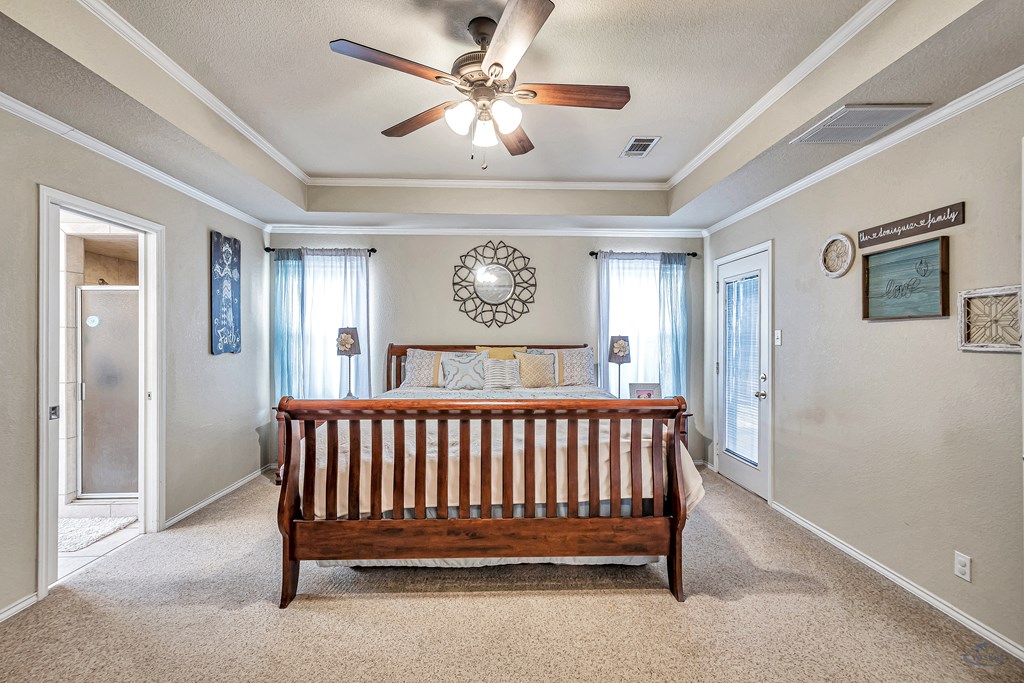 10601 E County Rd 102