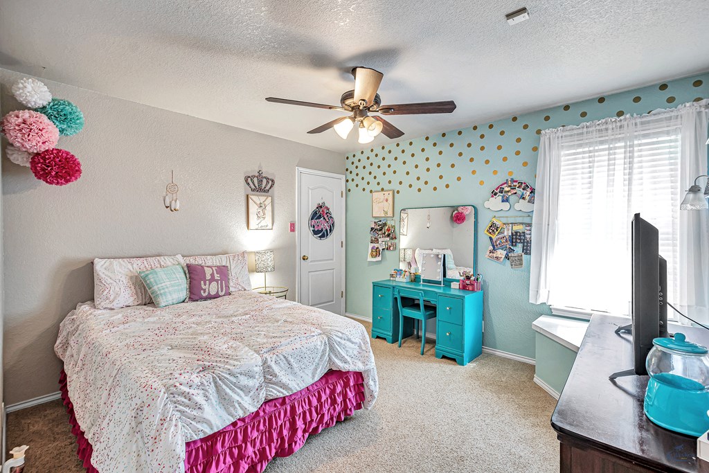 10601 E County Rd 102