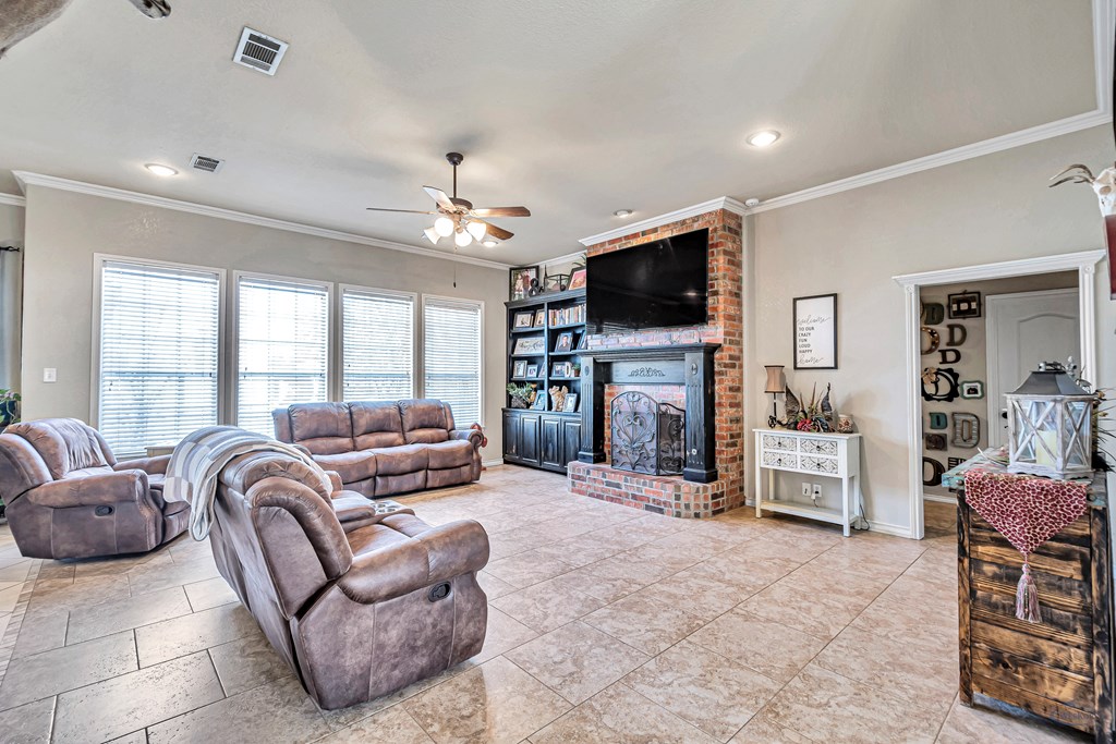 10601 E County Rd 102