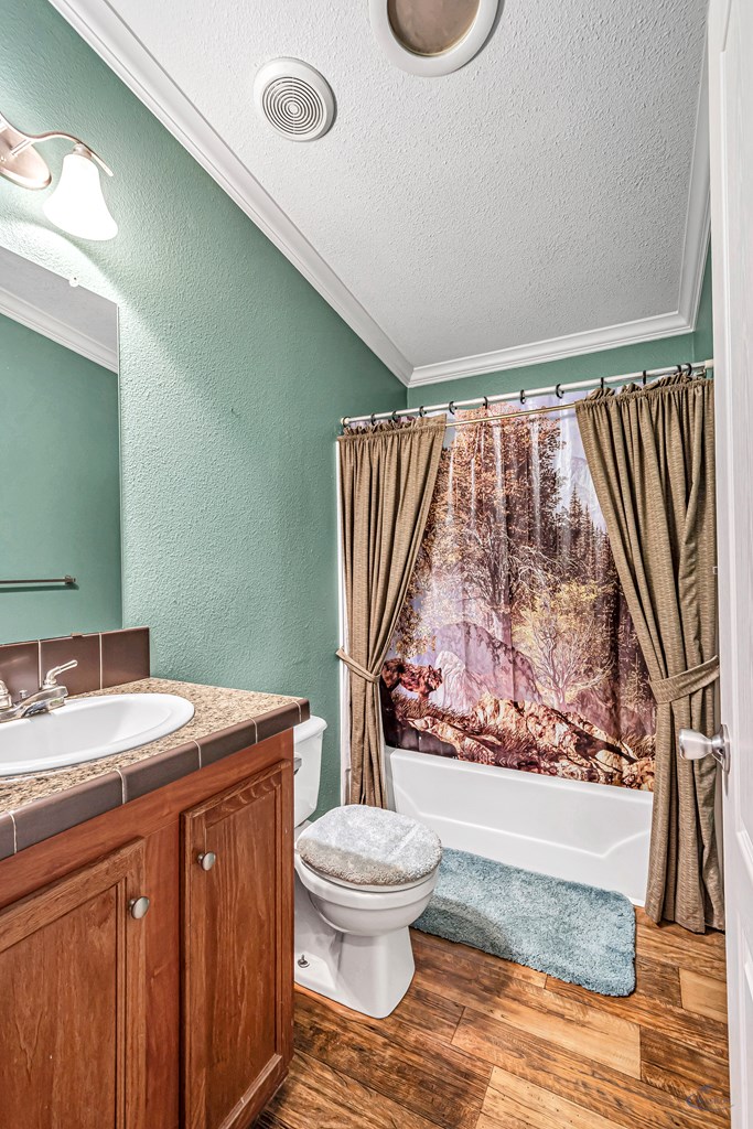 1110 N County Rd 1086