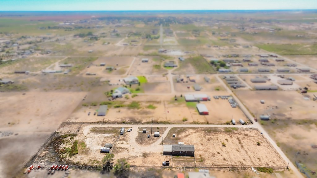 1110 N County Rd 1086