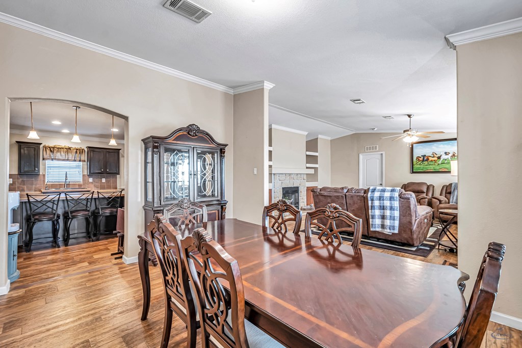 1110 N County Rd 1086