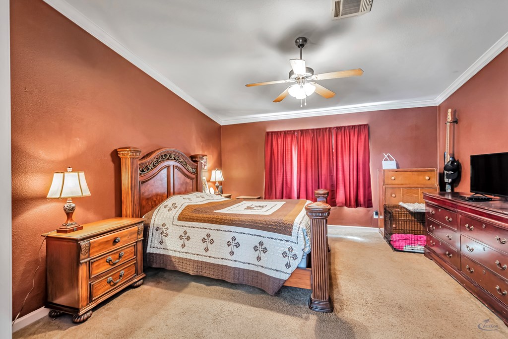 1110 N County Rd 1086