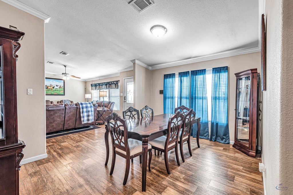 1110 N County Rd 1086