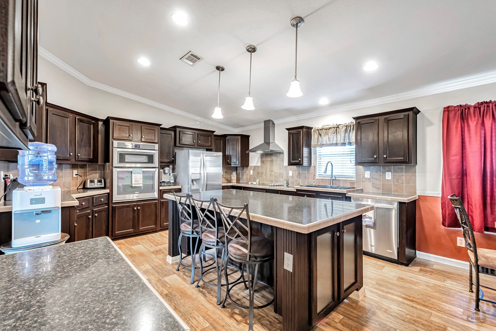 1110 N County Rd 1086