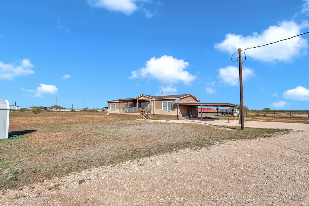 1110 N County Rd 1086