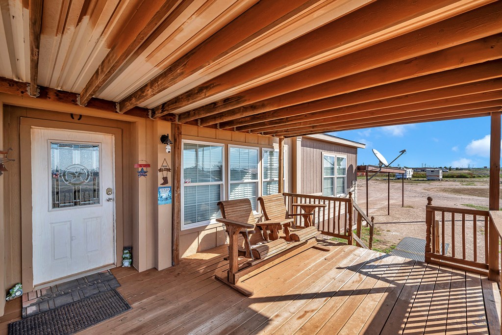 1110 N County Rd 1086