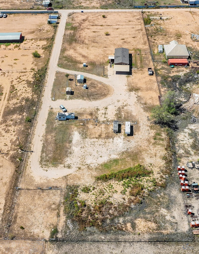 1110 N County Rd 1086