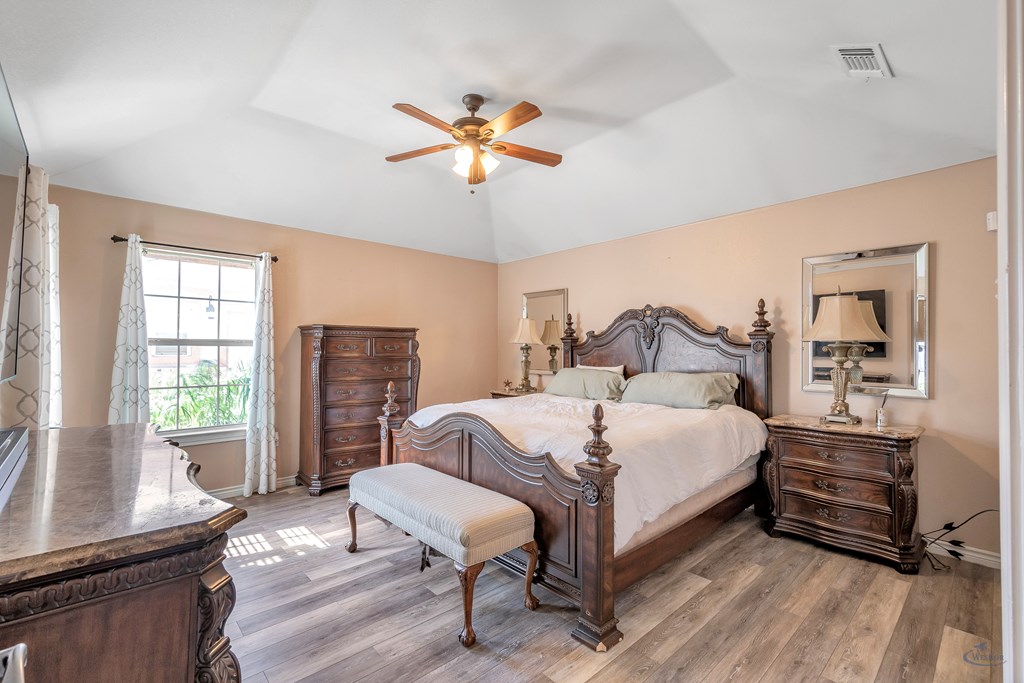 2301 W Golf Course Rd