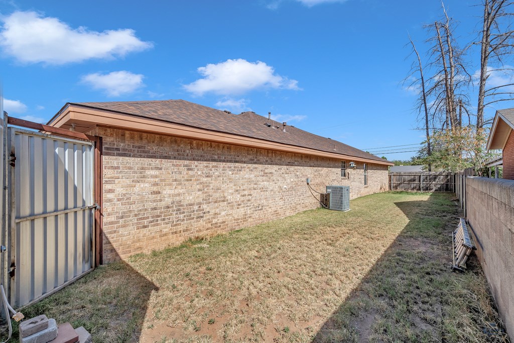 2301 W Golf Course Rd