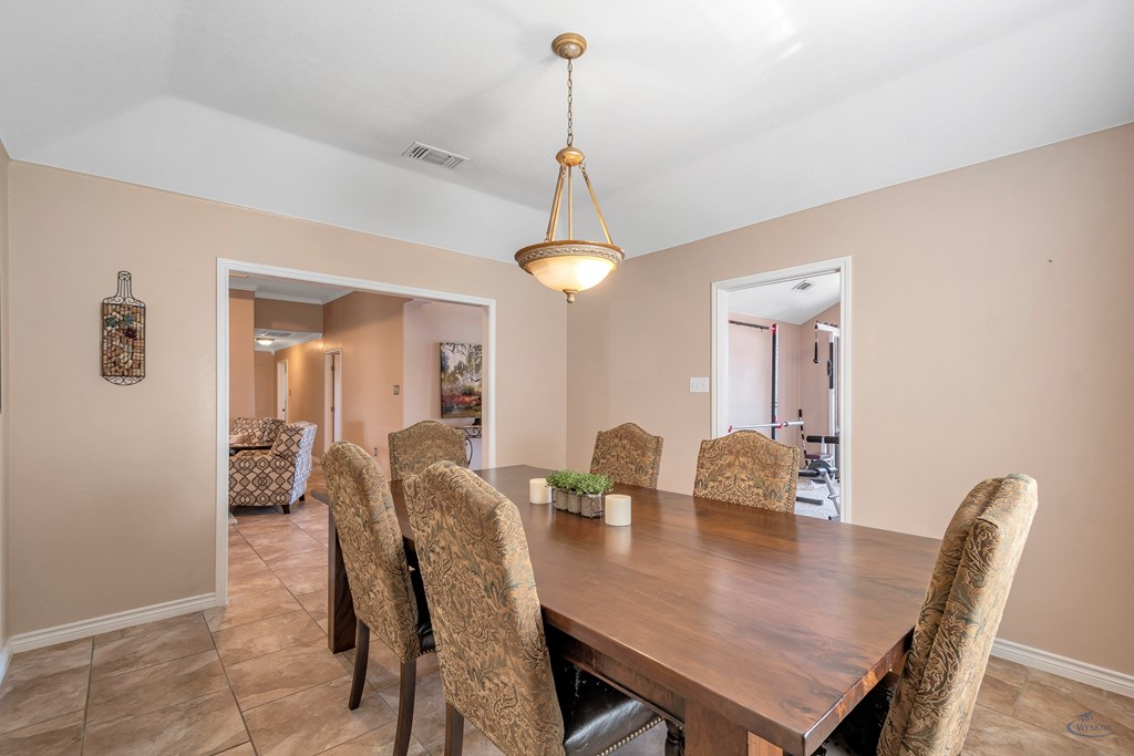 2301 W Golf Course Rd