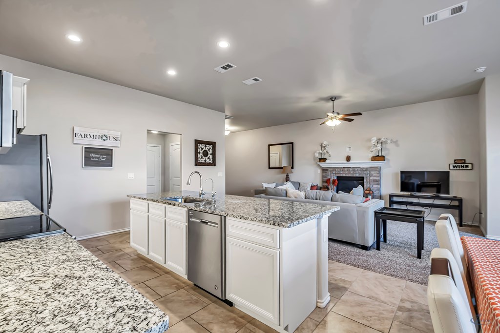 6704 Brand Lane