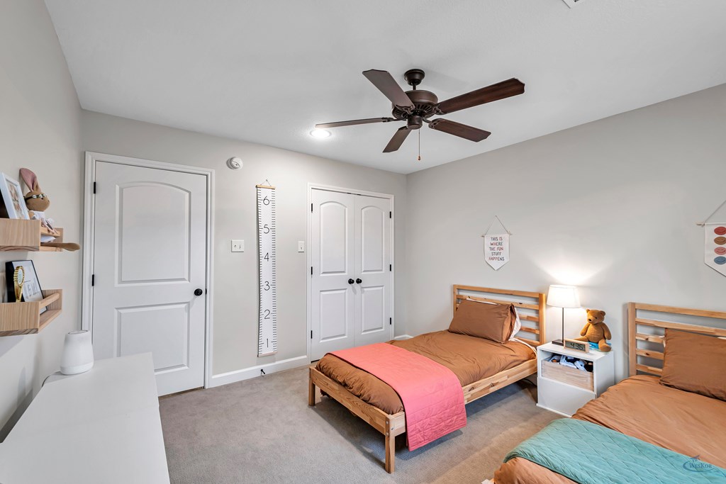 6024 Frio Dr