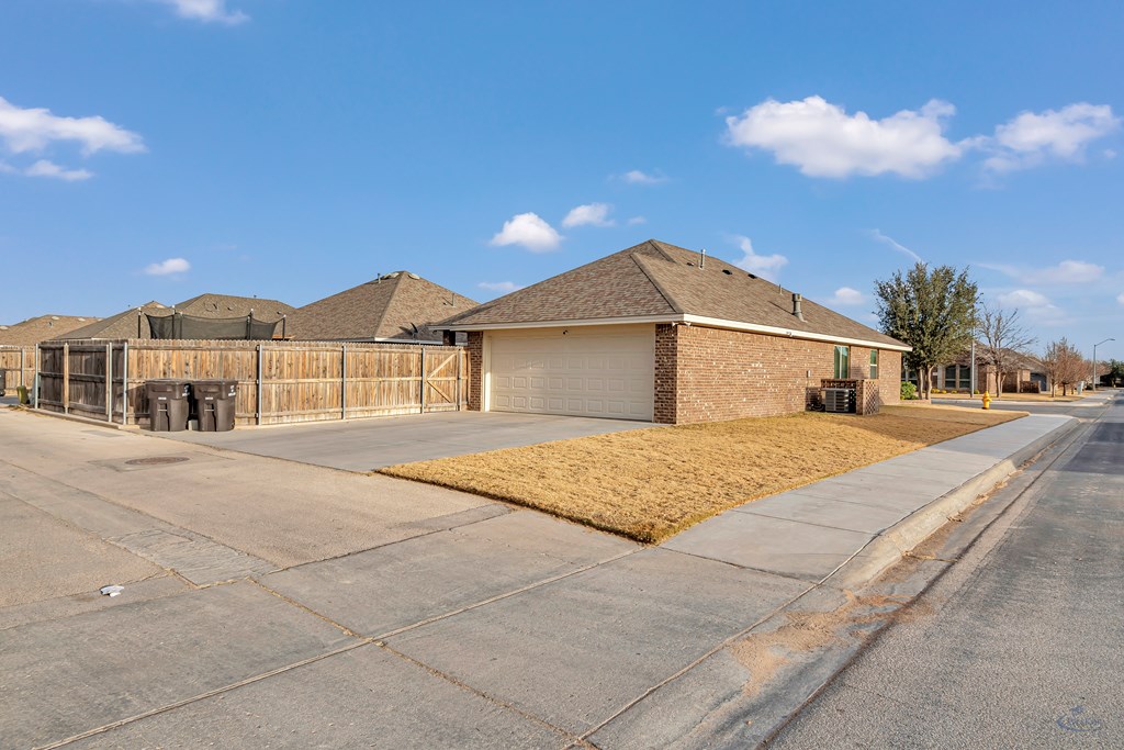 6024 Frio Dr