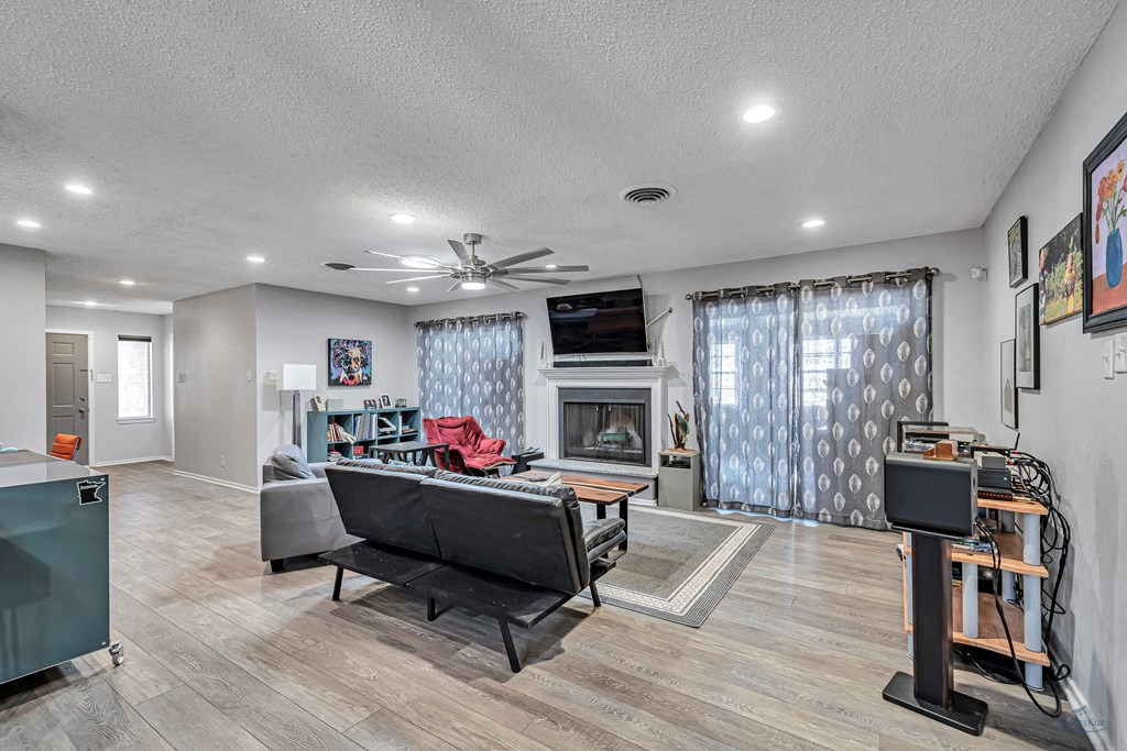 3111 W Golf Course Rd