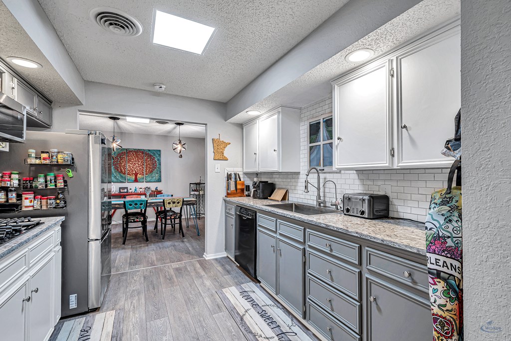 3111 W Golf Course Rd