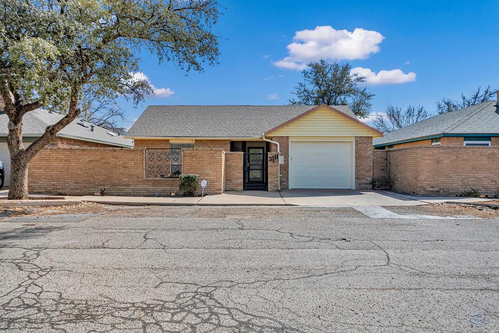 3111 W Golf Course Rd