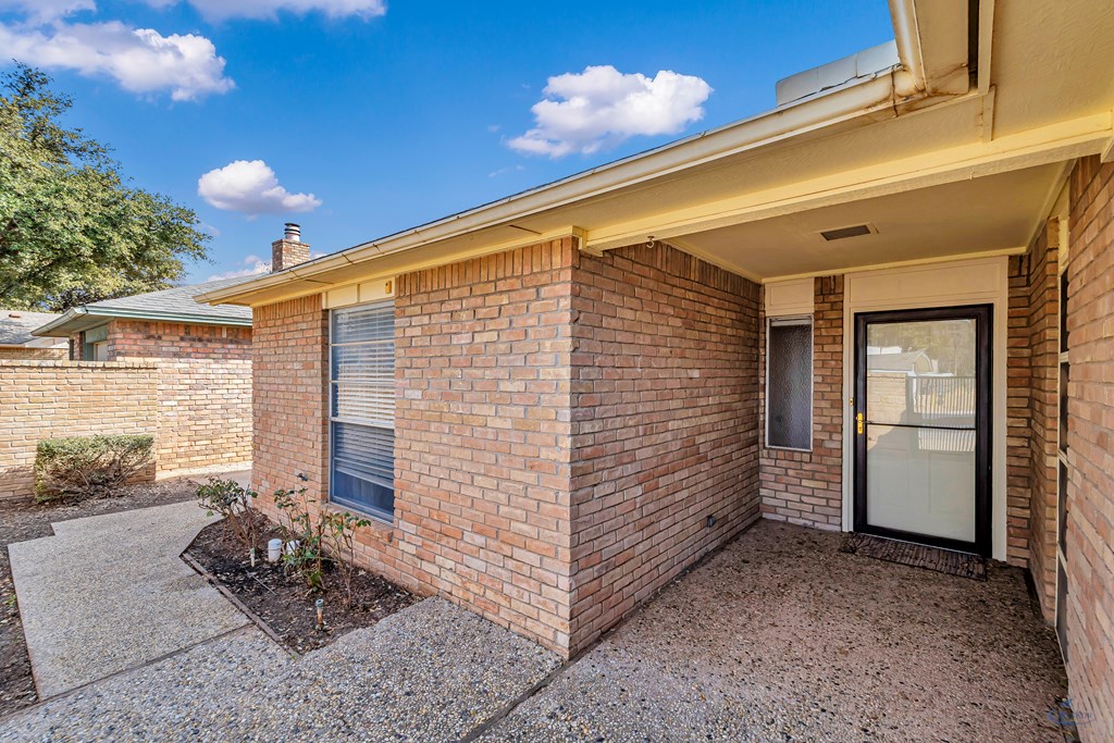 3111 W Golf Course Rd