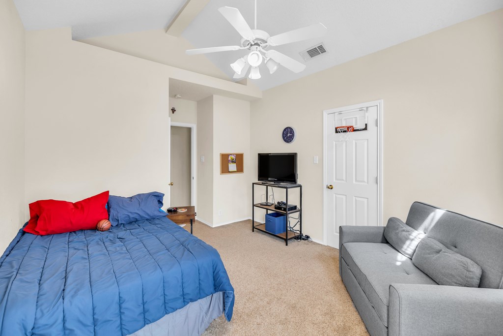 5502 Sundance Court