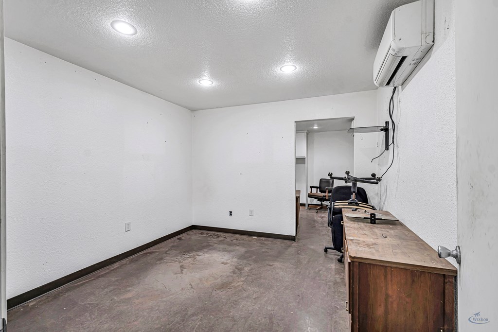 3908 W County Rd 145