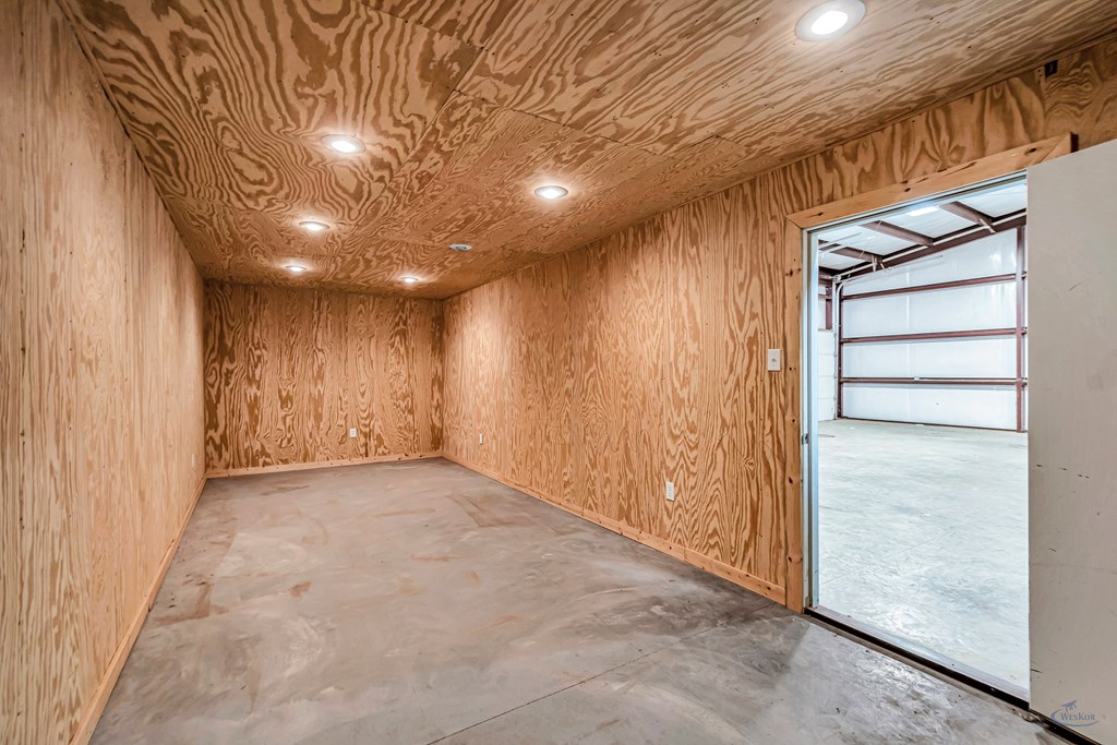 3908 W County Rd 145