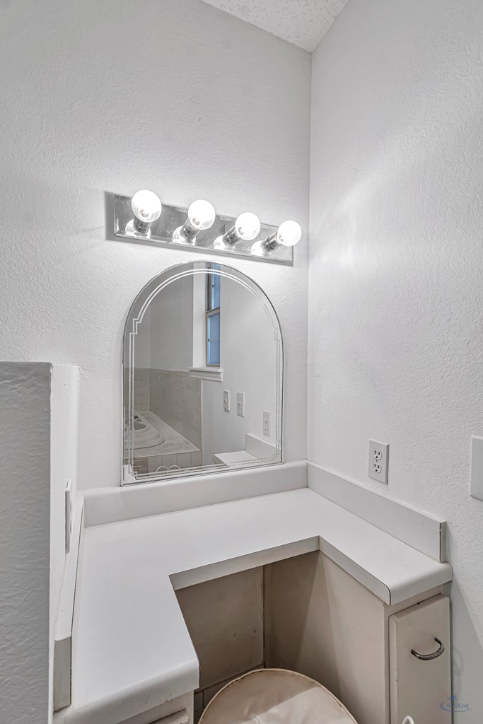 3908 W County Rd 145