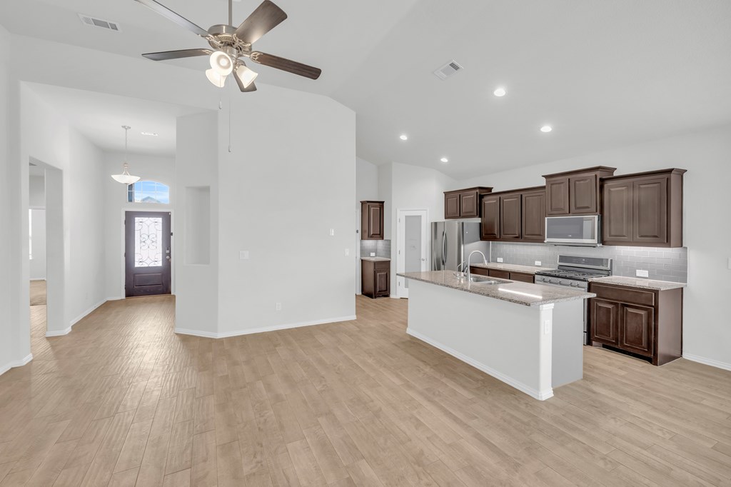 1603 Pavilion Pkwy