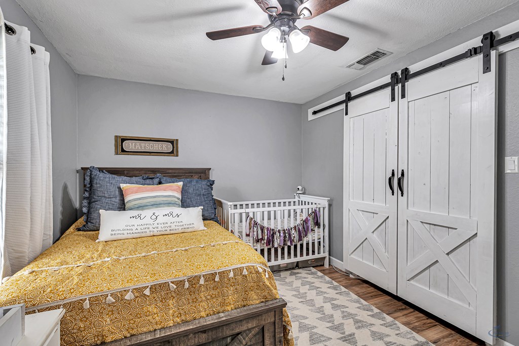 10807 E County Rd 105