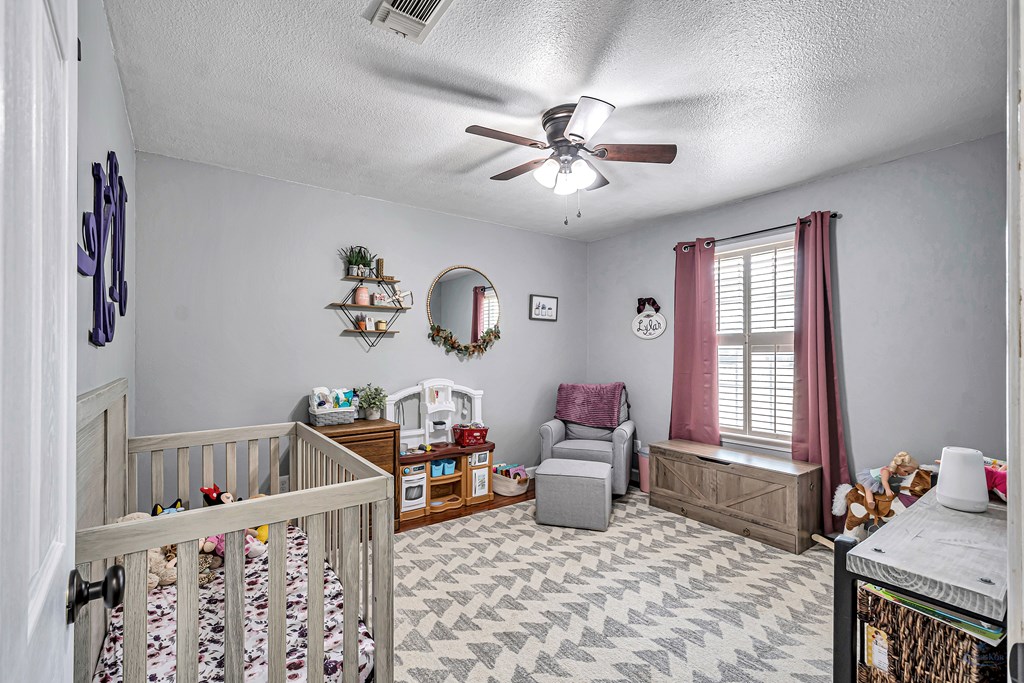 10807 E County Rd 105