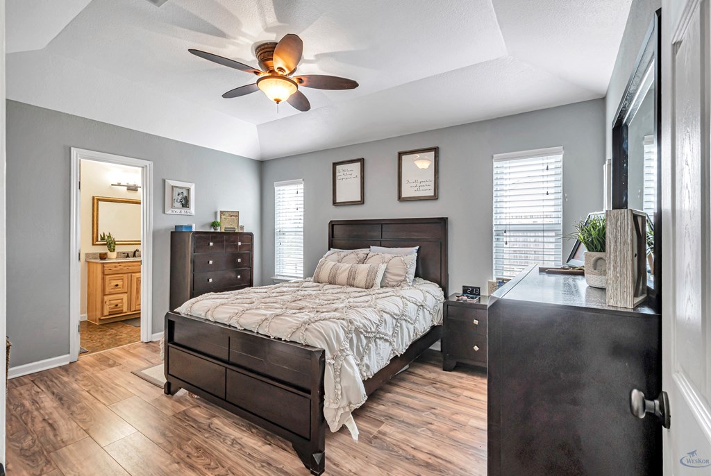 10807 E County Rd 105