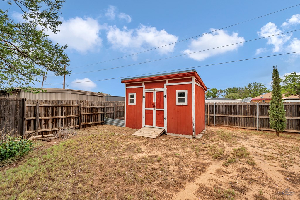 10807 E County Rd 105