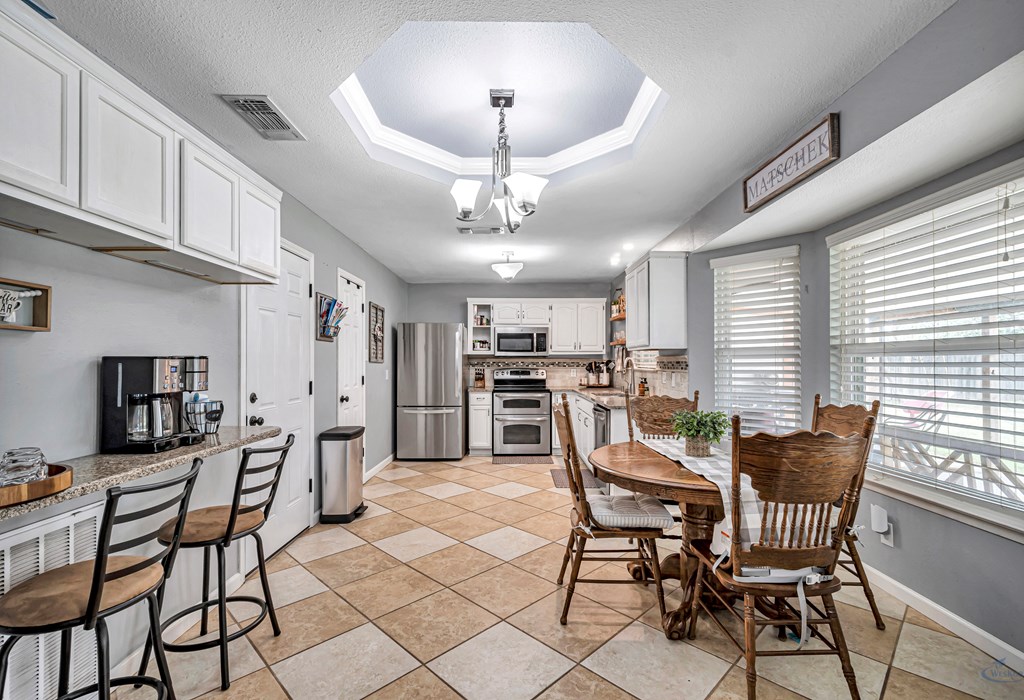 10807 E County Rd 105