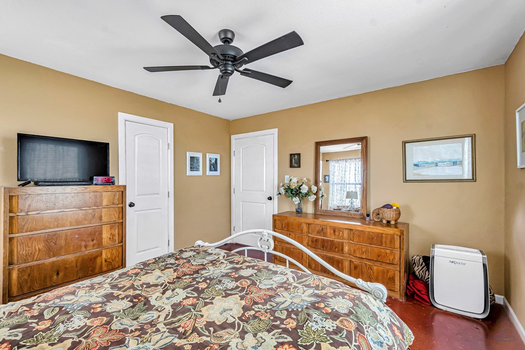 2611 Atasco Dr