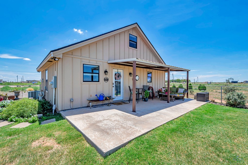 2611 Atasco Dr