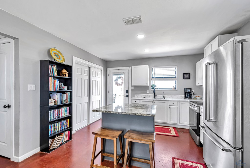 2611 Atasco Dr