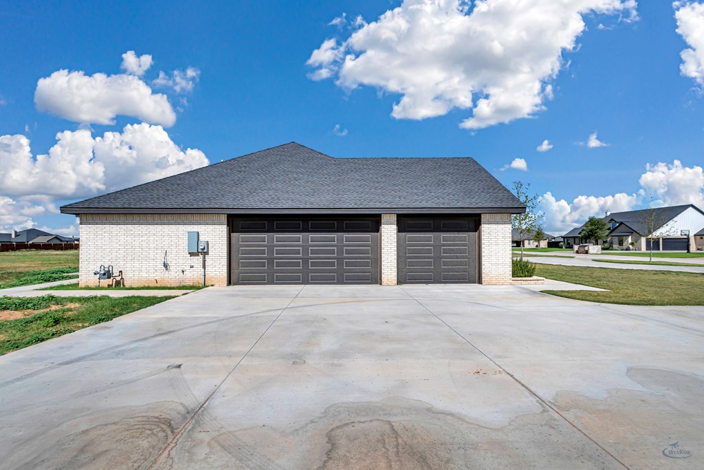 7107 E County Rd 113