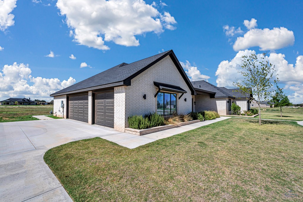7107 E County Rd 113