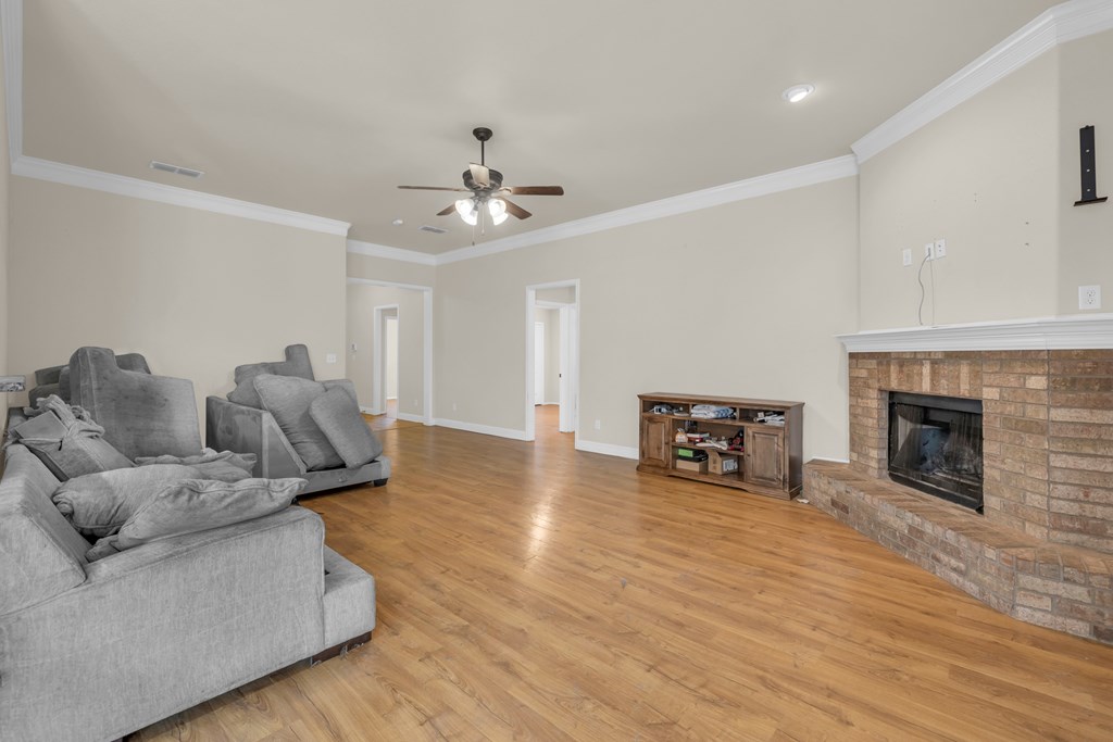 610 Dimaggio Ct
