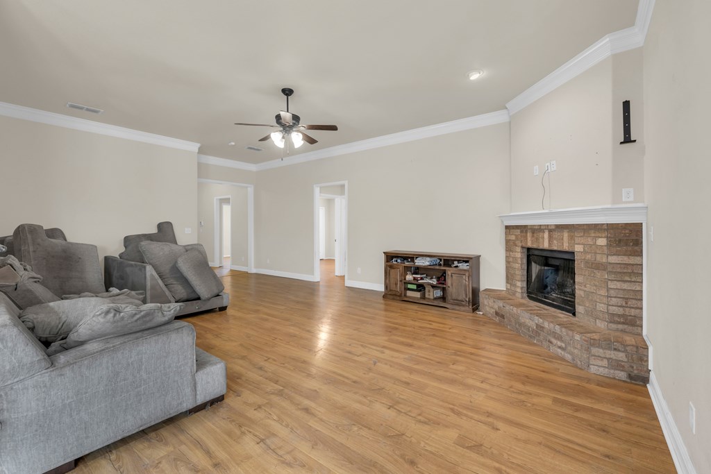 610 Dimaggio Ct