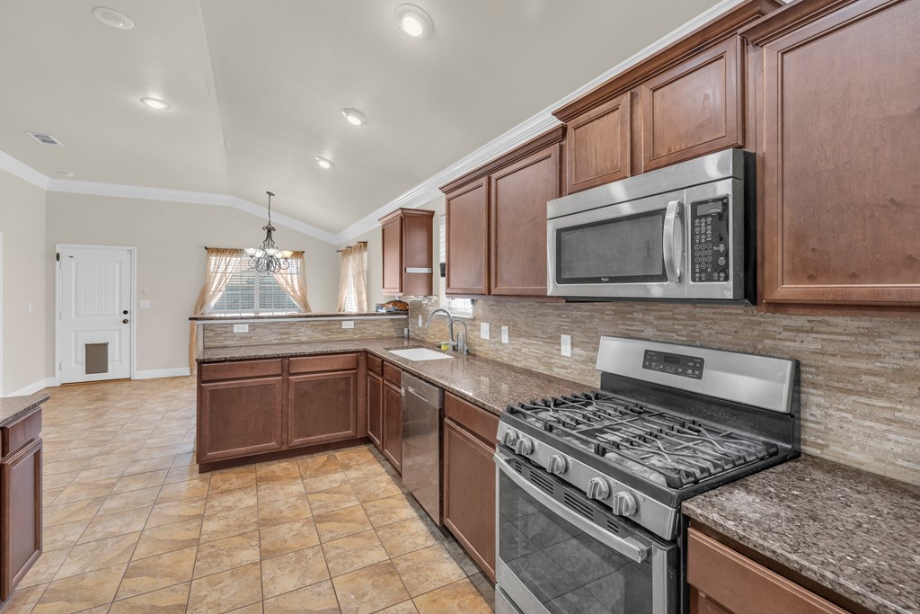 610 Dimaggio Ct