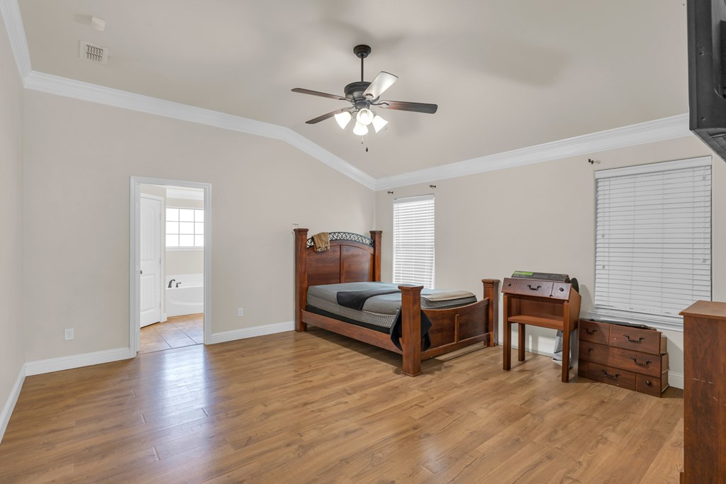 610 Dimaggio Ct