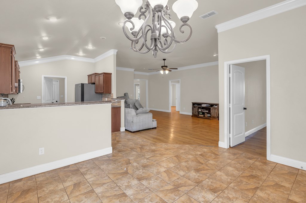 610 Dimaggio Ct