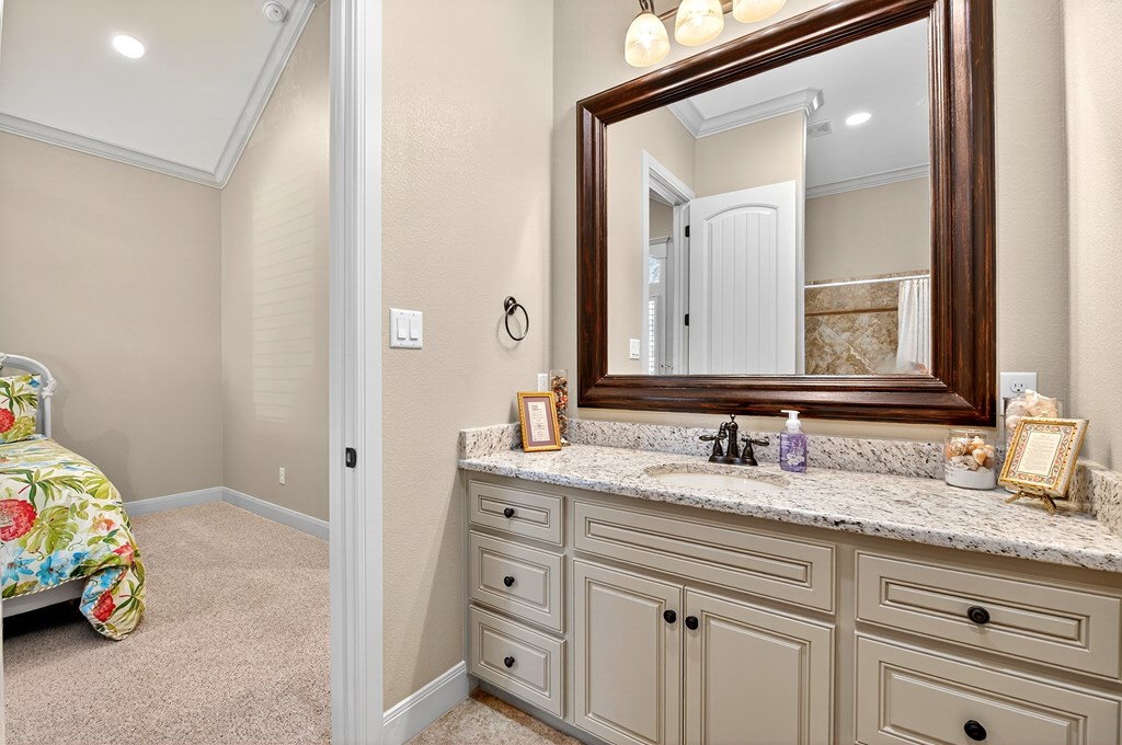 4101 Timberglen Circle