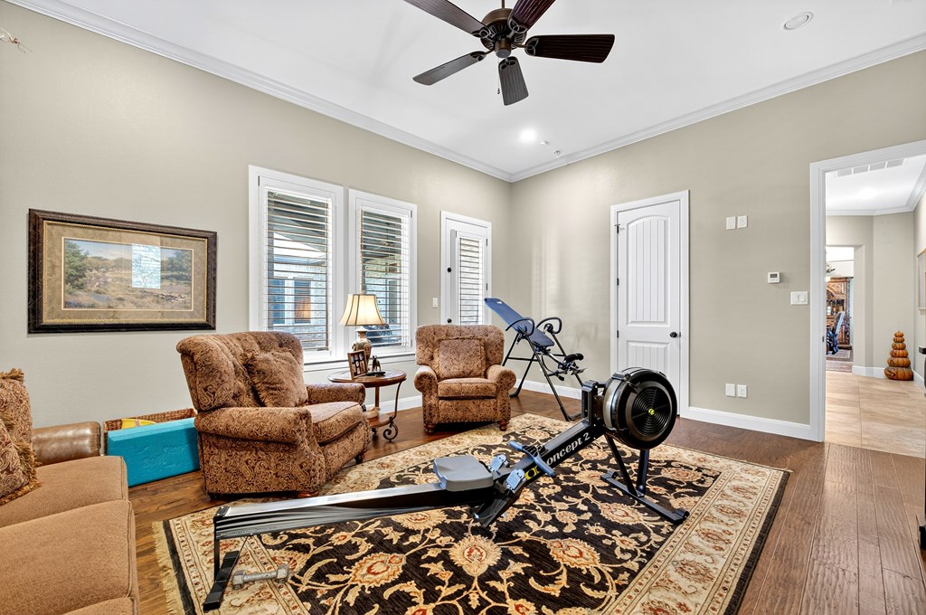 4101 Timberglen Circle