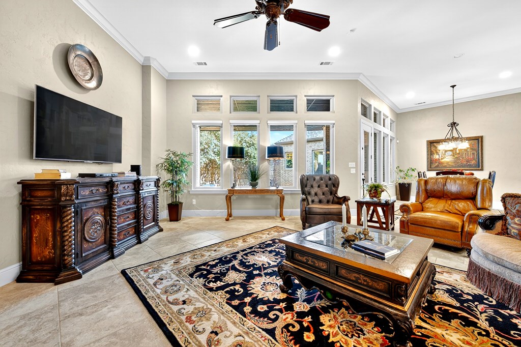 4101 Timberglen Circle