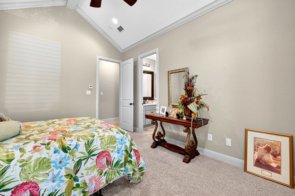 4101 Timberglen Circle