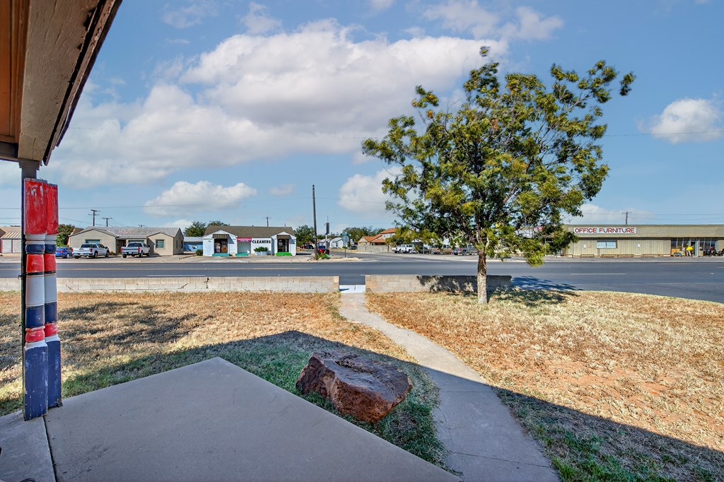 1310 N Big Spring St