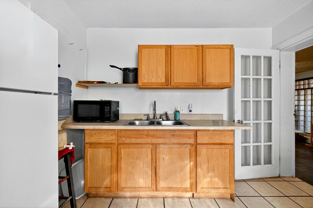 1310 N Big Spring St