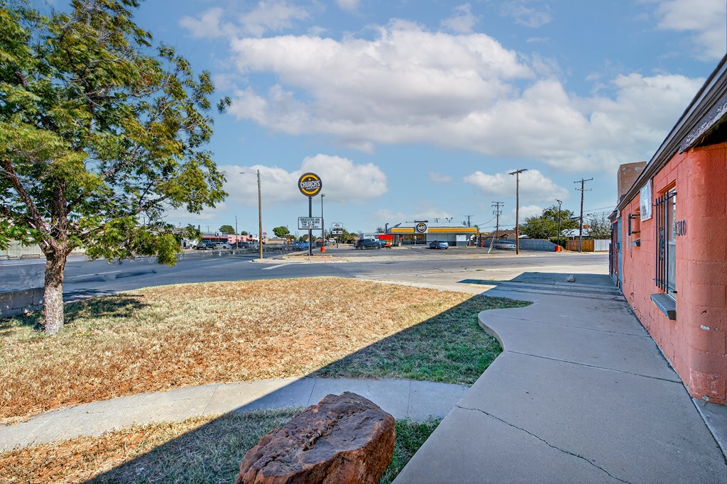 1310 N Big Spring St